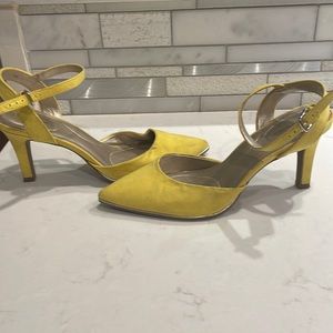 Pointy toe women’s heels